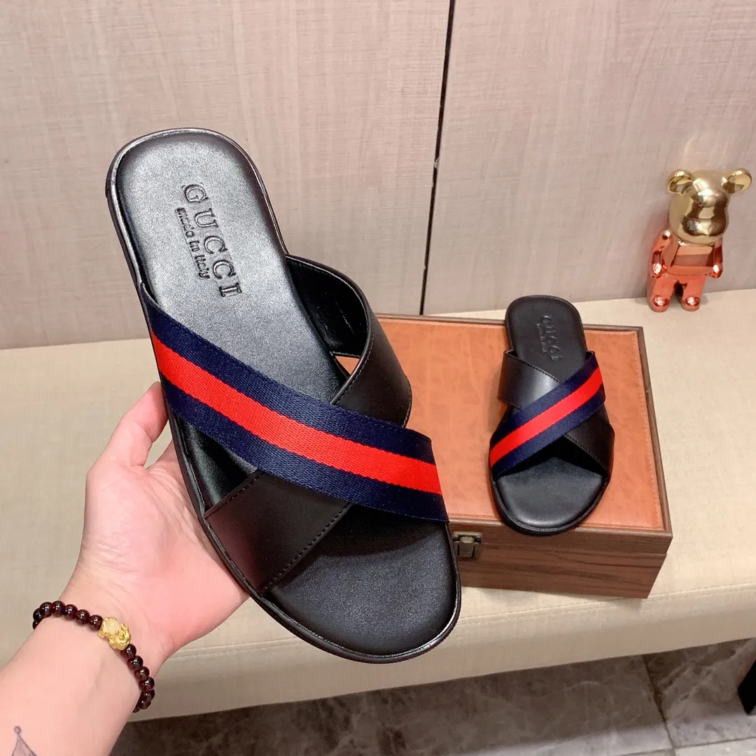Slippers: New model: Factory price: 220💰💰🎩🎩🔥🔥《 Gucci* 》Series of slippers top purchasing agent🔍🔍Sold simultaneously for men, original Italian imported webbing made of selected cowhide, exquisite workmanship,), sole: (super comfortable) original factory special sole, ⚠️exclusive double-layer movable molded sole super comfortable⚠️, real shot🎬the real thing is more beautiful🔍🔍266 regular code 38-45